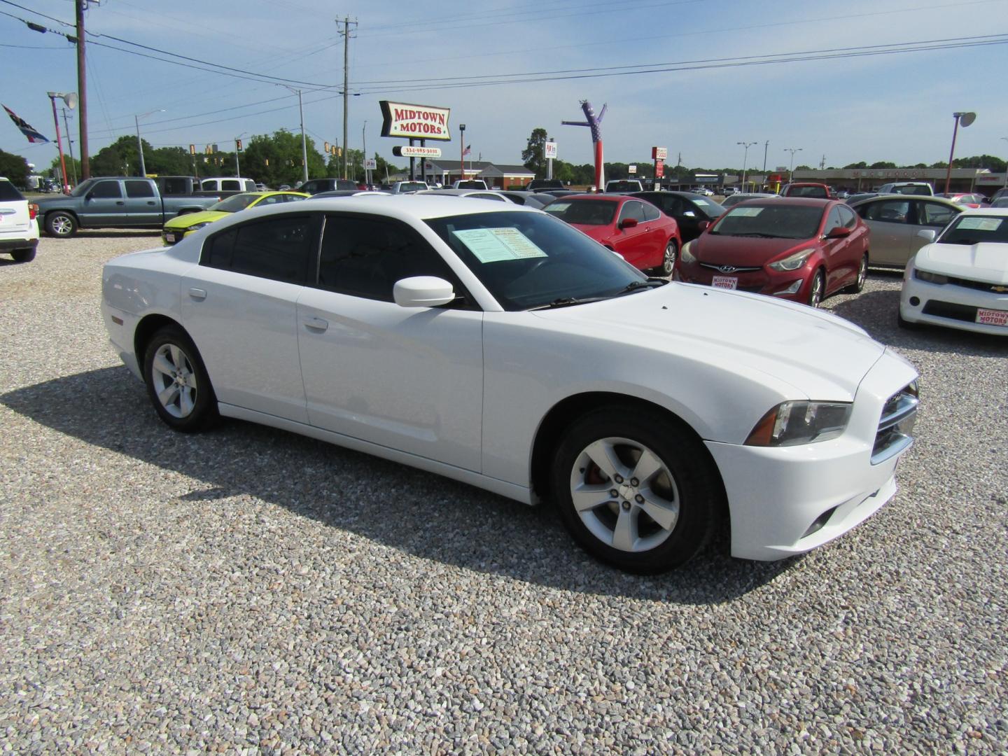 2014 White /Tan Dodge Charger SE (2C3CDXBG6EH) with an 3.6L V6 DOHC 24V engine, Automatic transmission, located at 15016 S Hwy 231, Midland City, AL, 36350, (334) 983-3001, 31.306210, -85.495277 - Photo#0